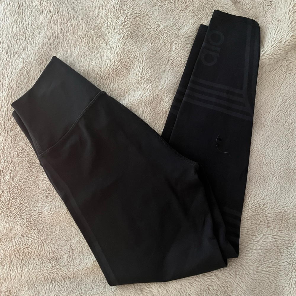 Alo Channel leggings